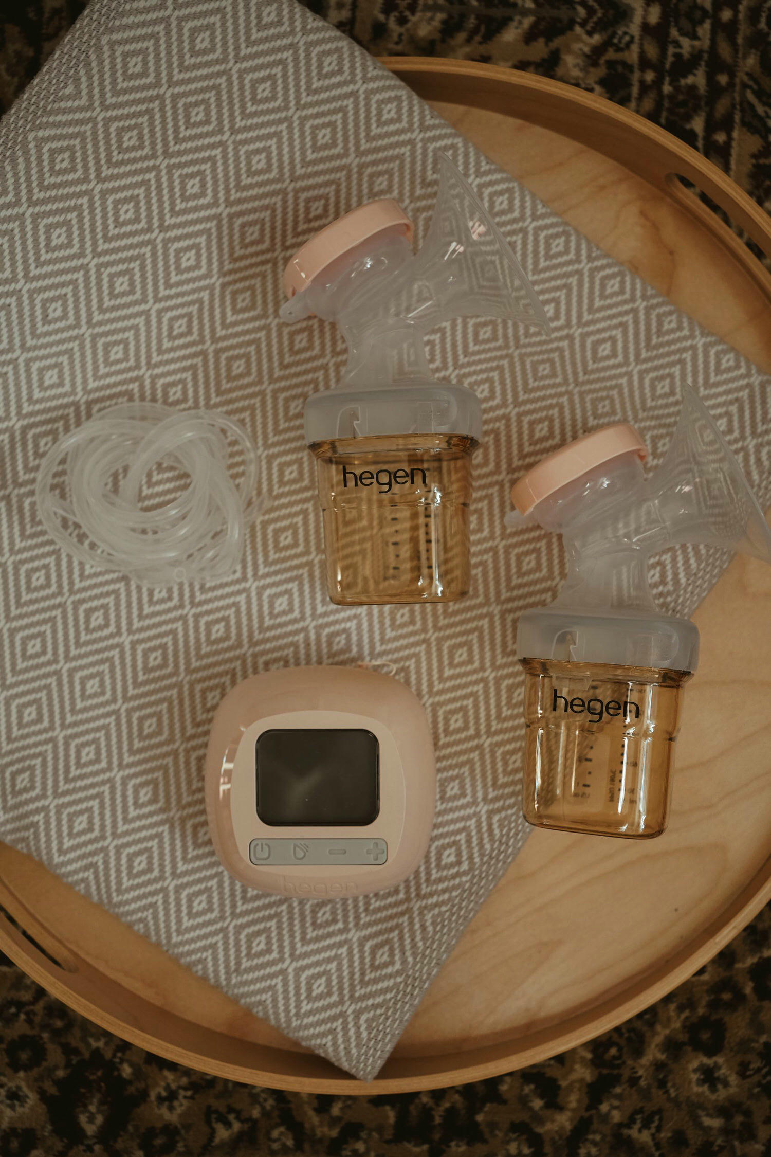 開箱媽咪界夢幻逸品「 hegen 舒芙蕾電動擠乳器」 - 第16張圖